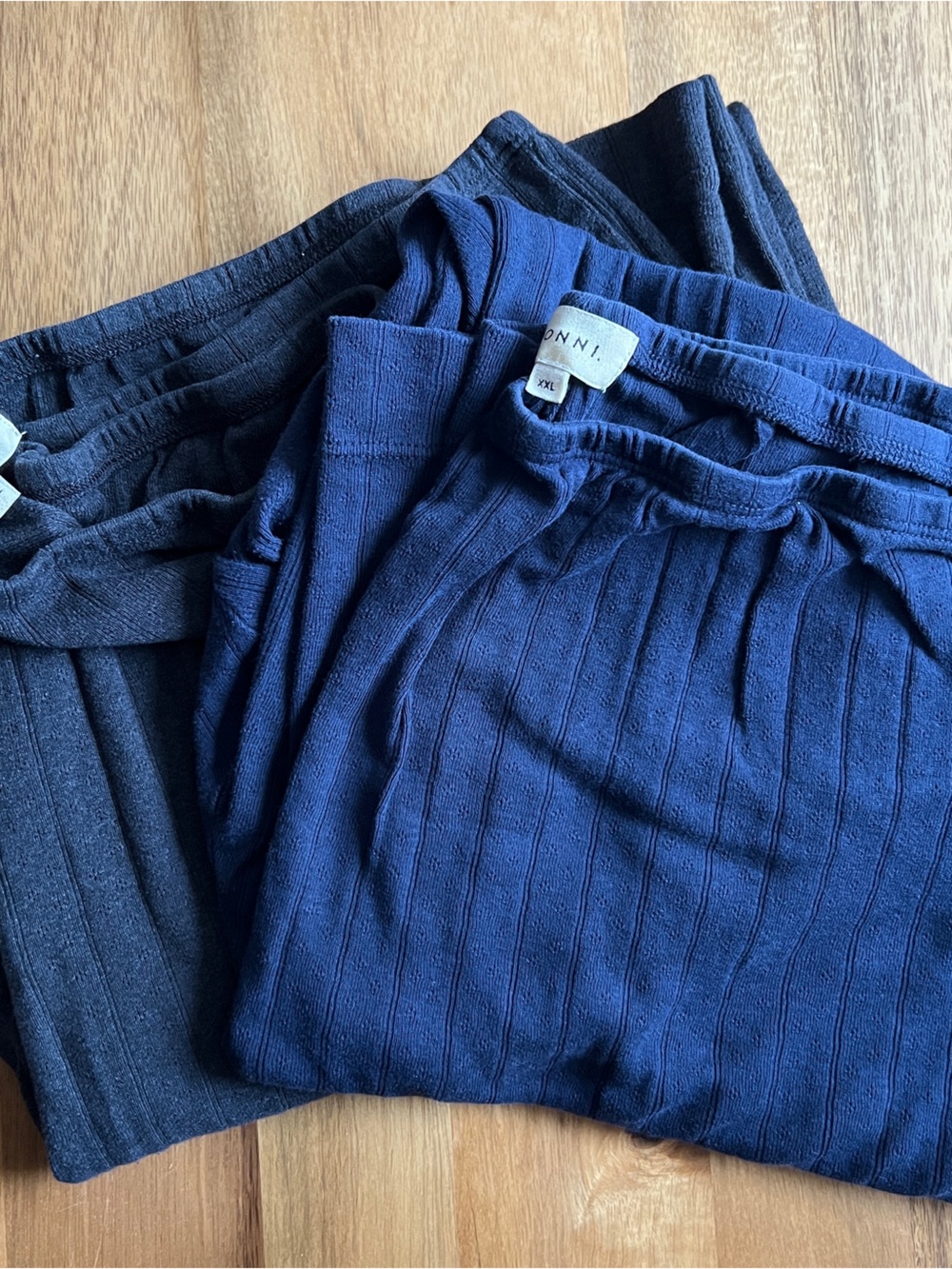 DONNI. Navy and Dark Gray Pointelle - 2-Pack